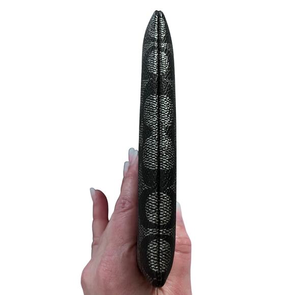 Coach Wristlet CW964 | Gunmetal Multi | NWT - Picture 9 of 10